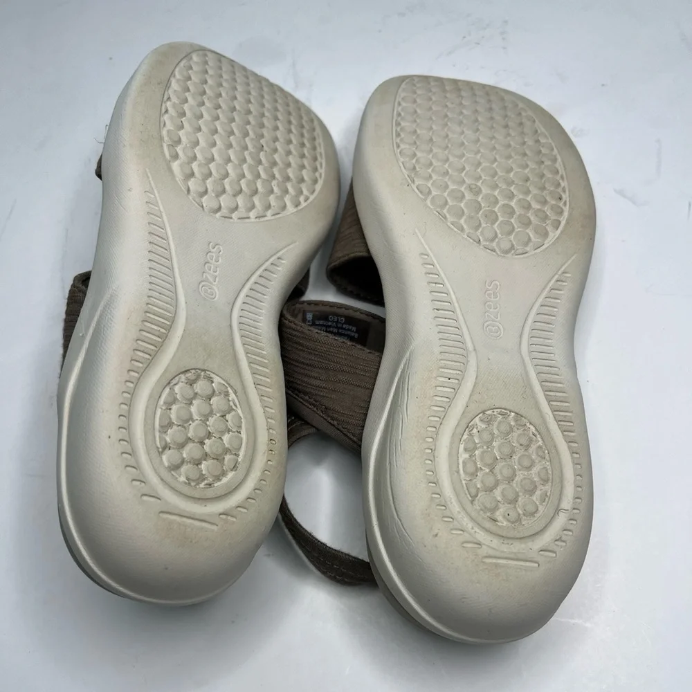Bzees Cleo Machine Washable Comfy Wedge Sandal Sz 8.5M Casual shoes